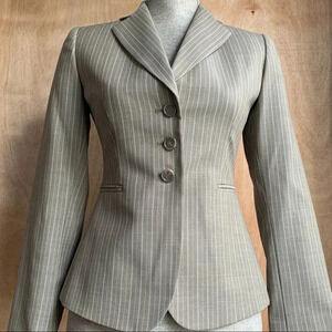 **NEW TAHARI Striped Blazer